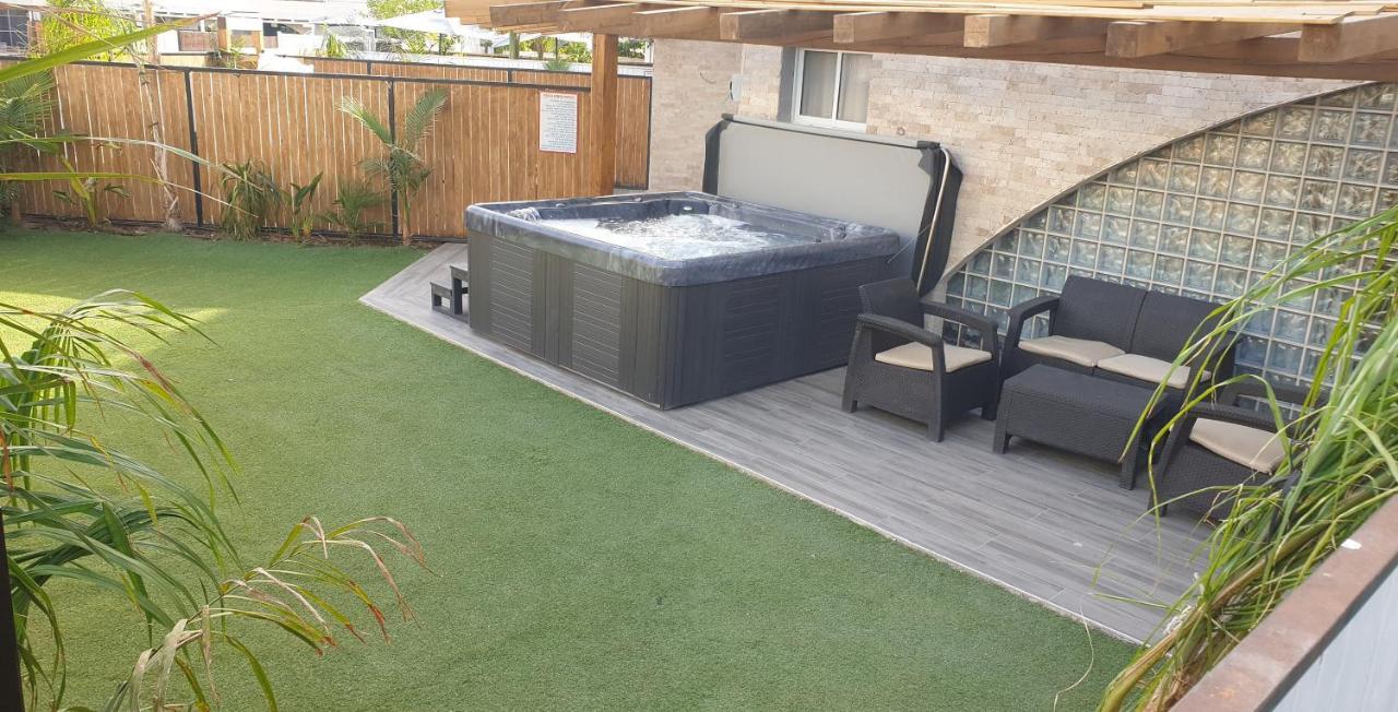 Avshalom Holiday Apartments 엘라트 외부 사진