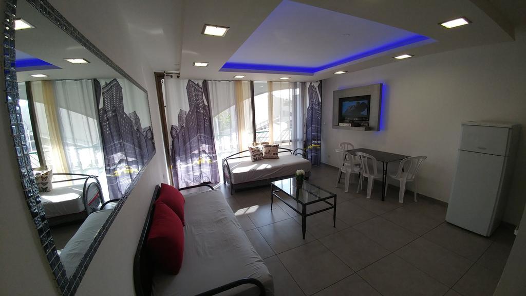 Avshalom Holiday Apartments 엘라트 외부 사진
