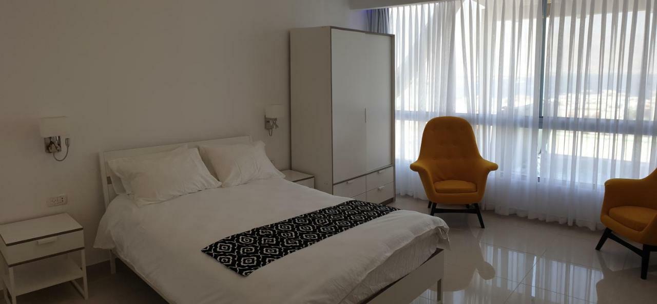 Avshalom Holiday Apartments 엘라트 외부 사진
