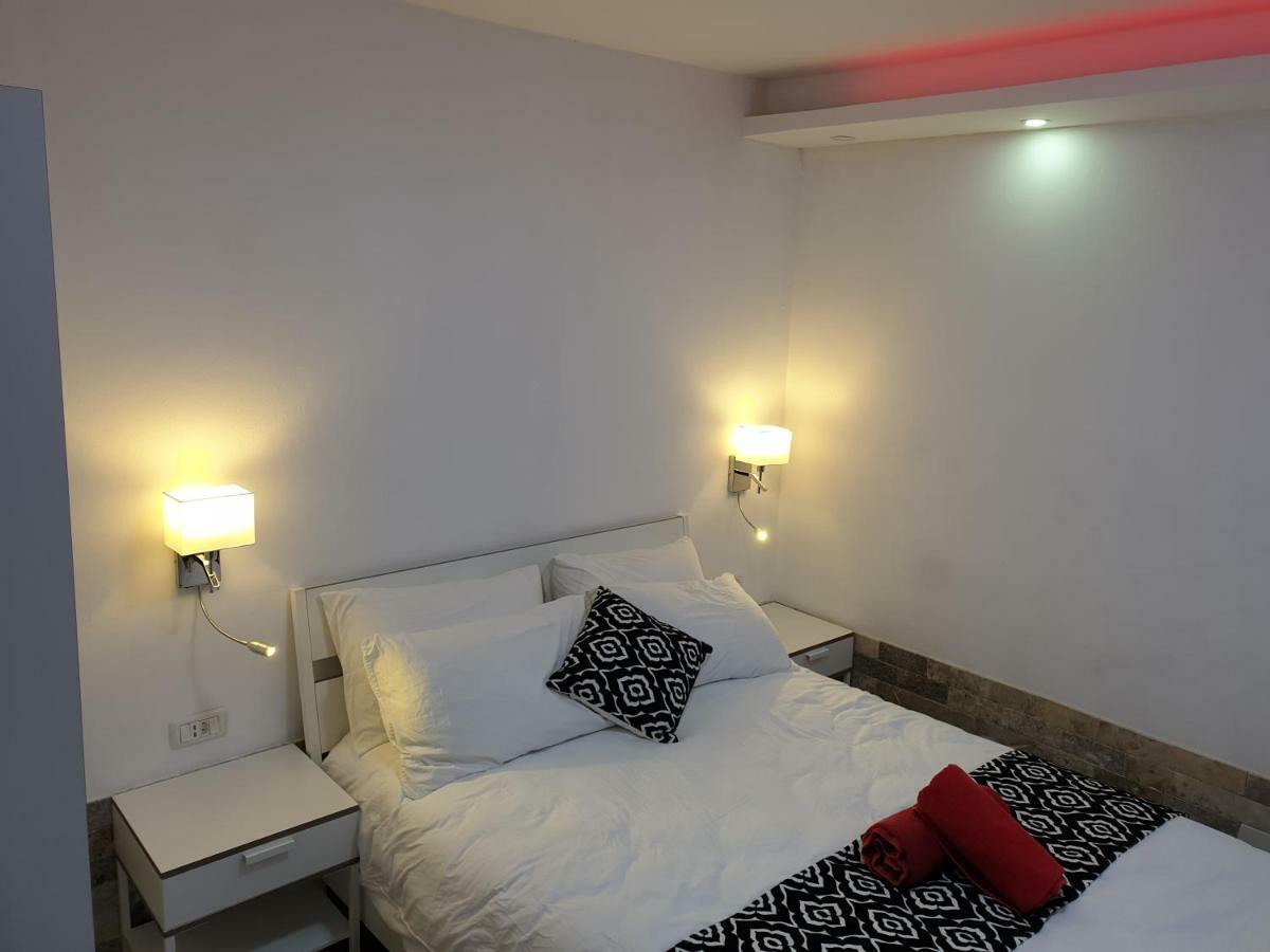 Avshalom Holiday Apartments 엘라트 외부 사진